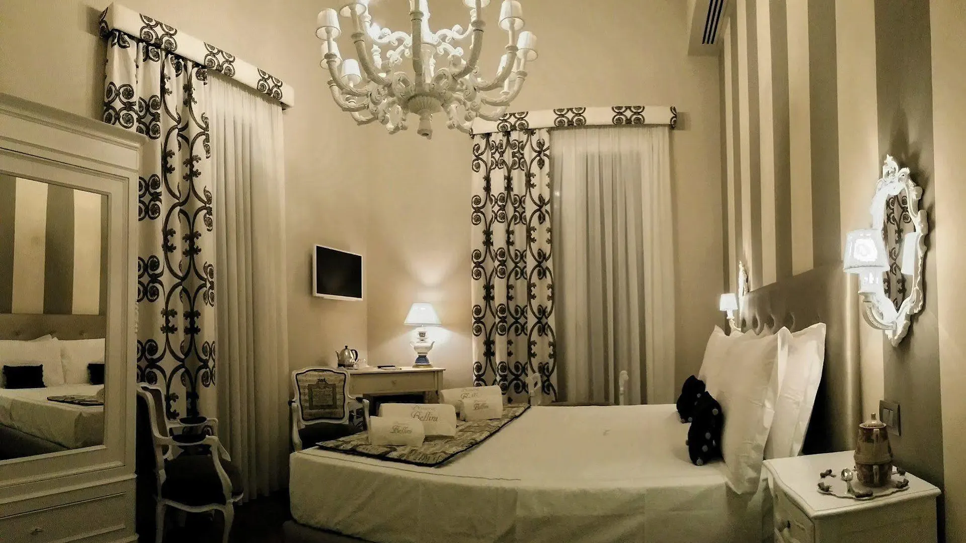 ** Bed & Breakfast Dimora Bellini - Residenza D'Epoca Italien