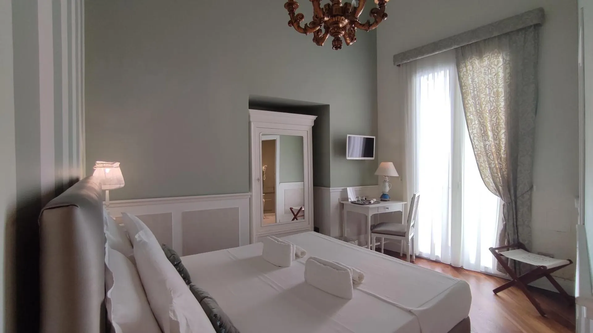 Dimora Bellini - Residenza D'Epoca Bed & Breakfast