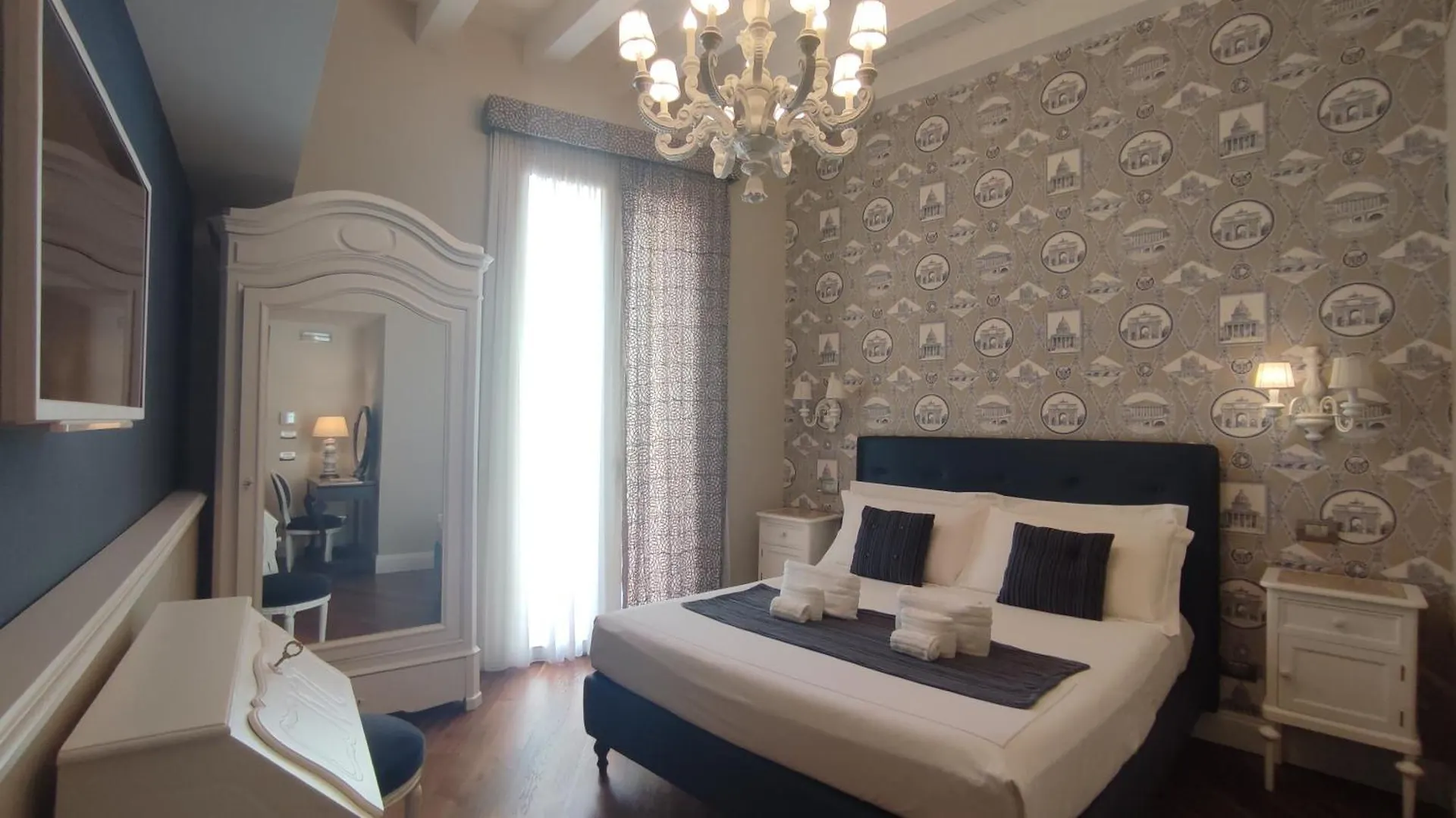 Dimora Bellini Luxury Rooms&Breakfast Palermo 2*,  Italia